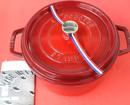 Staub cocotte round - la,
